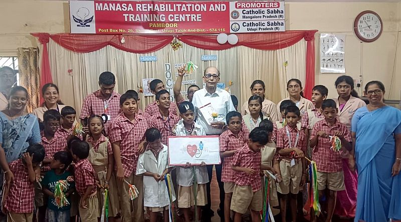Doctors day celebrated at manasa rehabilitation and training centre, pamboor (1)